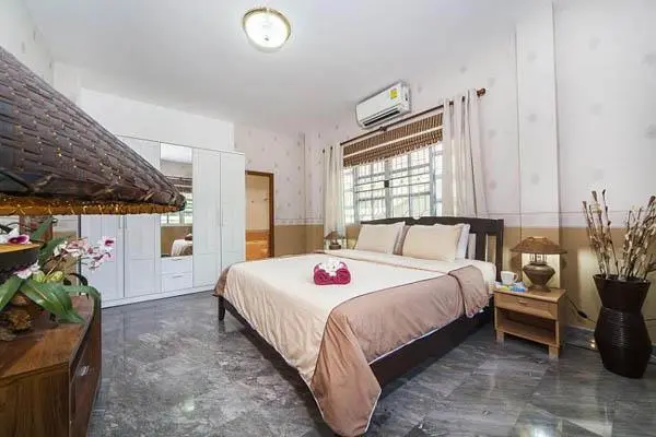 ห้องพักใน บ้านโชคดี จอมเทียน