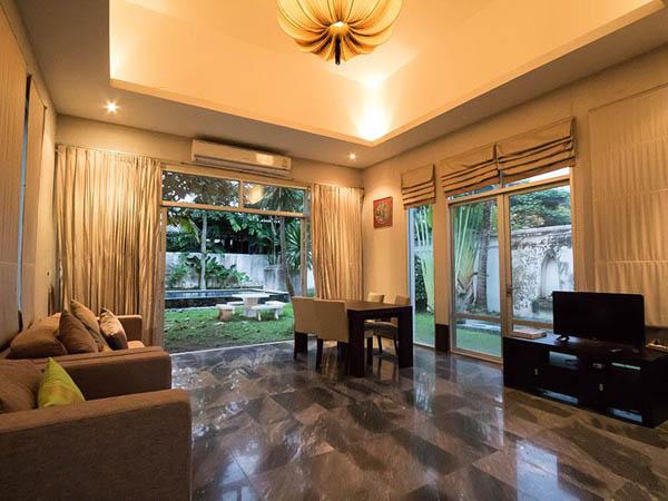 บรรยากาศ ภายในบ้าน ดารา พูล วิลล่า พัทยา