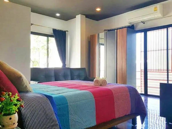 ห้องพักที่สะดวกสบายใน ทริปเปิ้ล บี เฮาส์ พัทยา