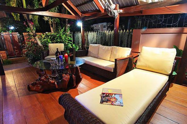 บรรยากาศ นอกตัวบ้าน บ้านฉัตรมณี