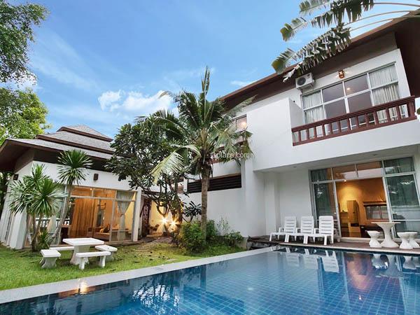 บรรยากาศนอกบ้าน ดาราพูล วิลล่า
