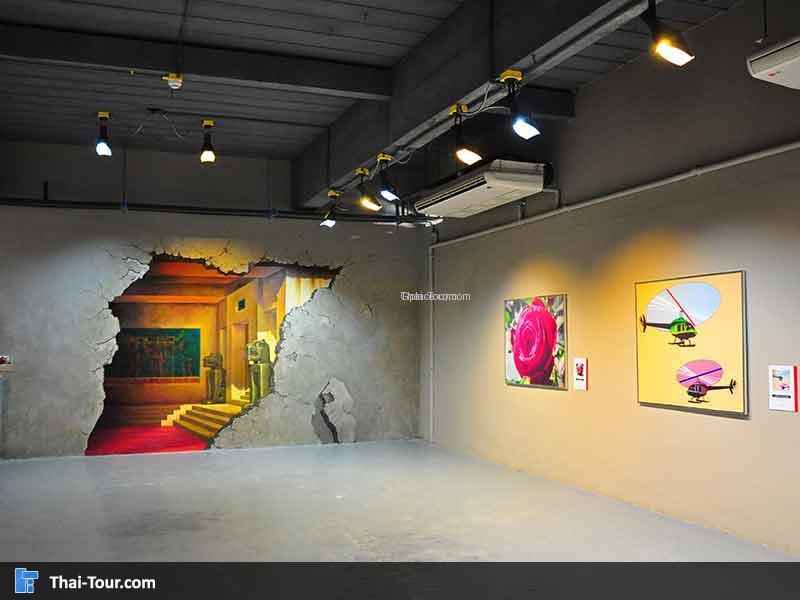 Art In Paradise