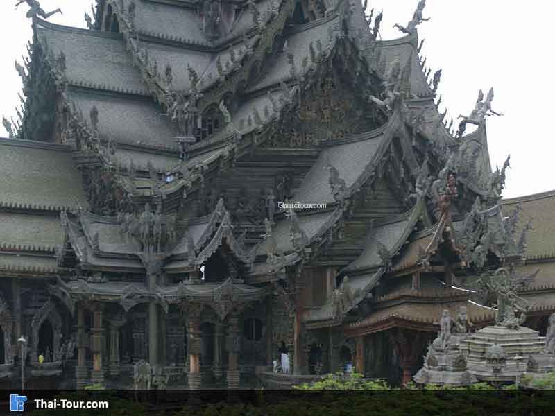 ปราสาทไม้สัจธรรม